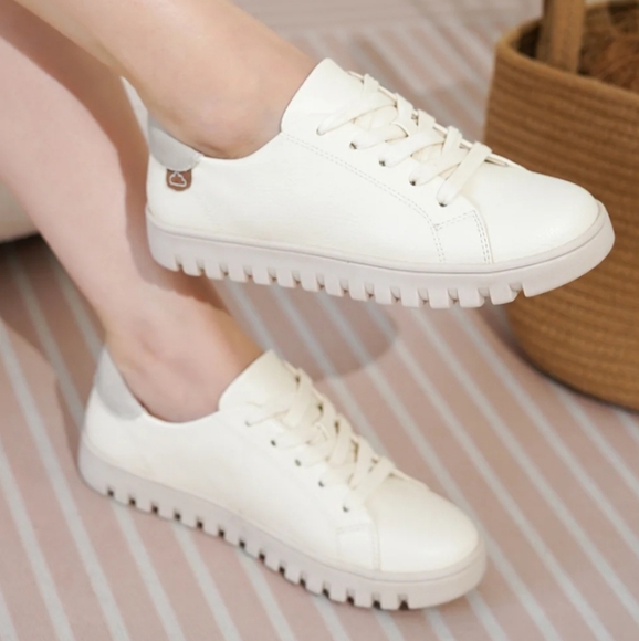 Project Cloud Paisley Sneaker White Women's 8 - Picture 3 of 13